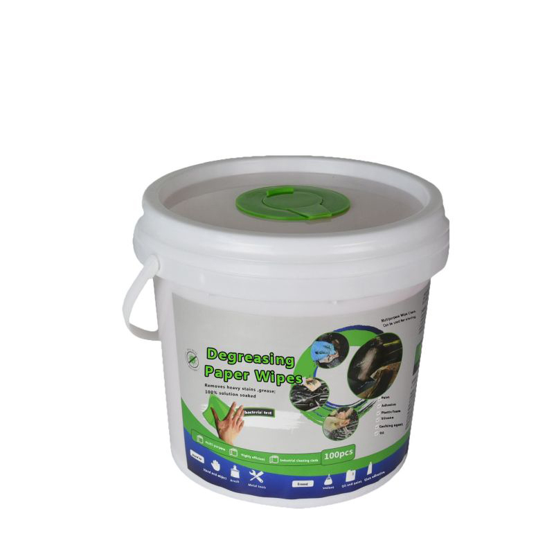 Degreasing lan ngresiki wipes kanggo mbusak reregetan lenga saka sink